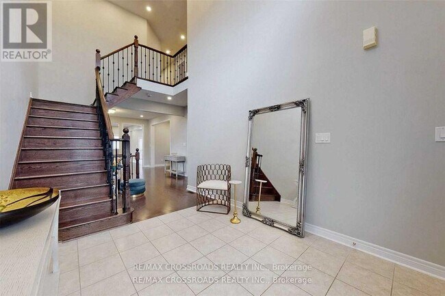 Photo du bâtiment - 62 Romanelli Cres