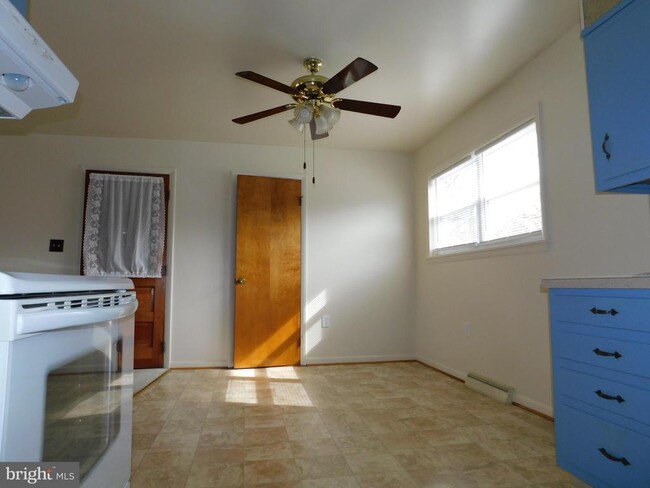 Foto del edificio - 1569 Frank Rd