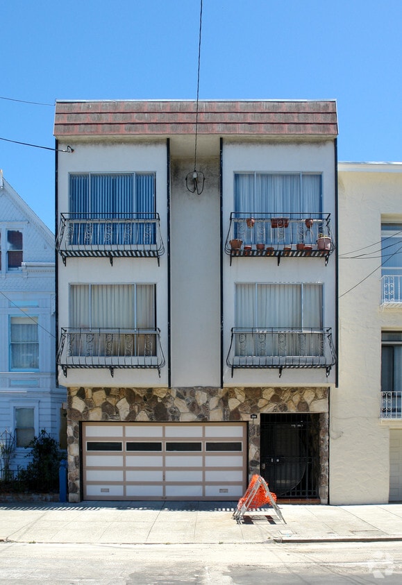 Primary Photo - 244 3rd Ave