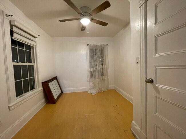 Foto del edificio - 4038 189th St