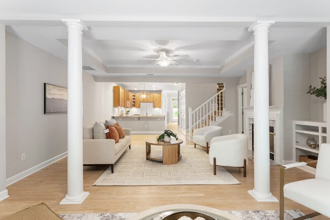 Building Photo - Inman Park Townhome