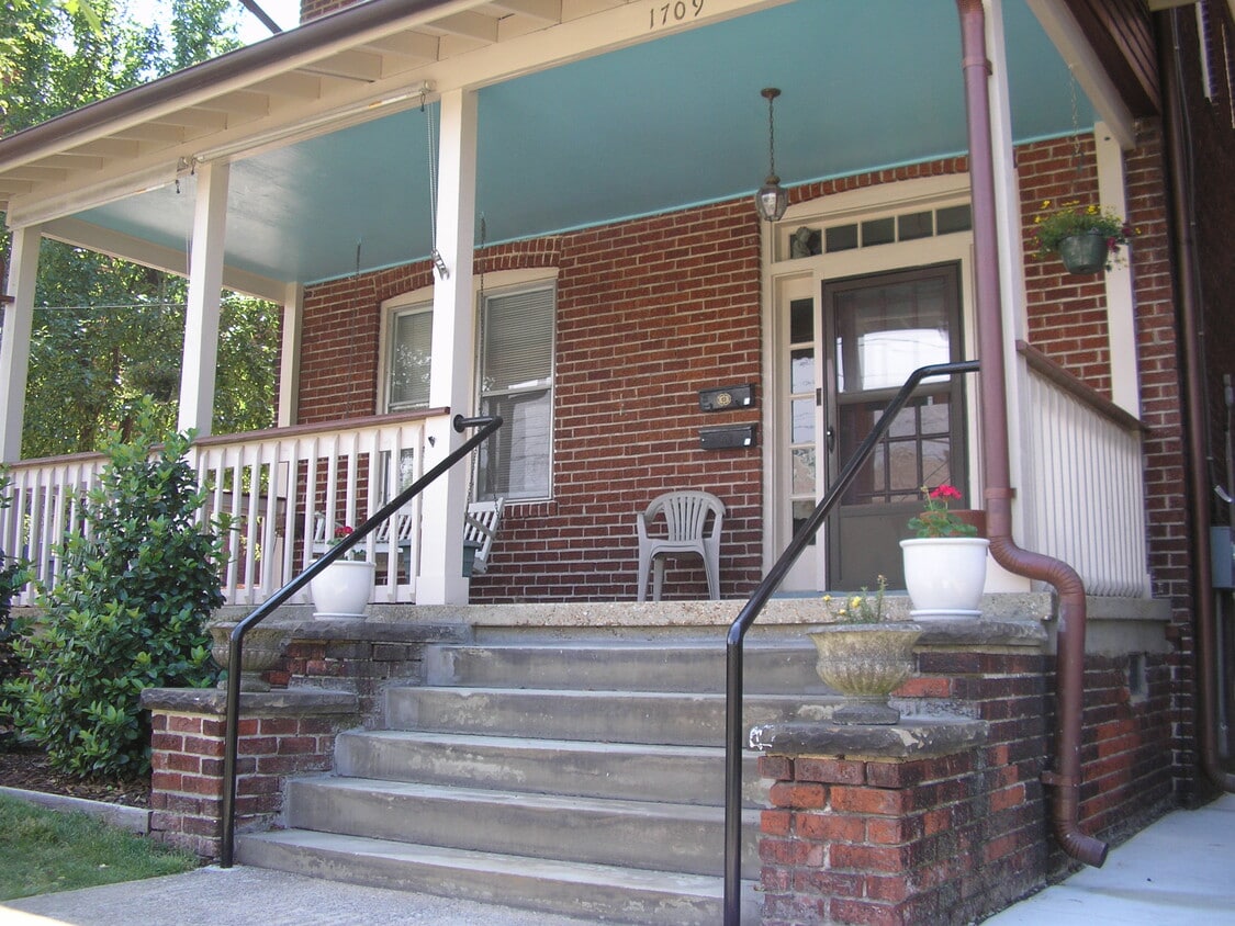 Photo - 1709 Hampton Blvd (Norfolk, VA)