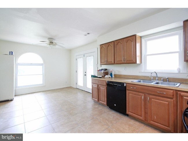 Building Photo - 2851 Erial Rd