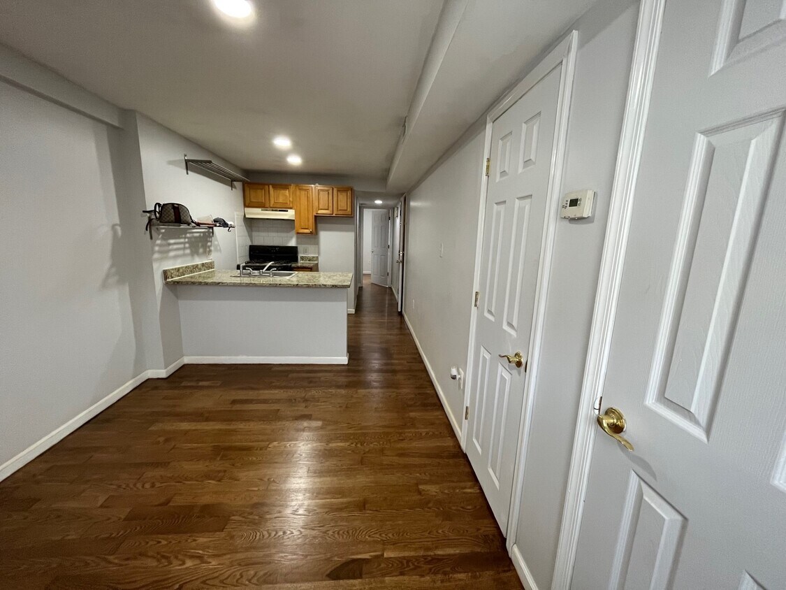 Foto principal - 826 Washington Ave