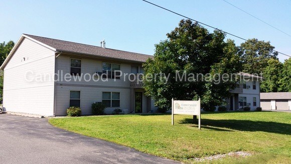 Primary Photo - 417 Lotus St