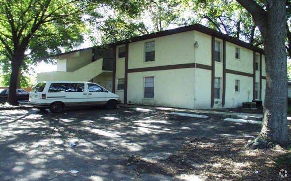 Building Photo - 2963 S Fern Creek Ave