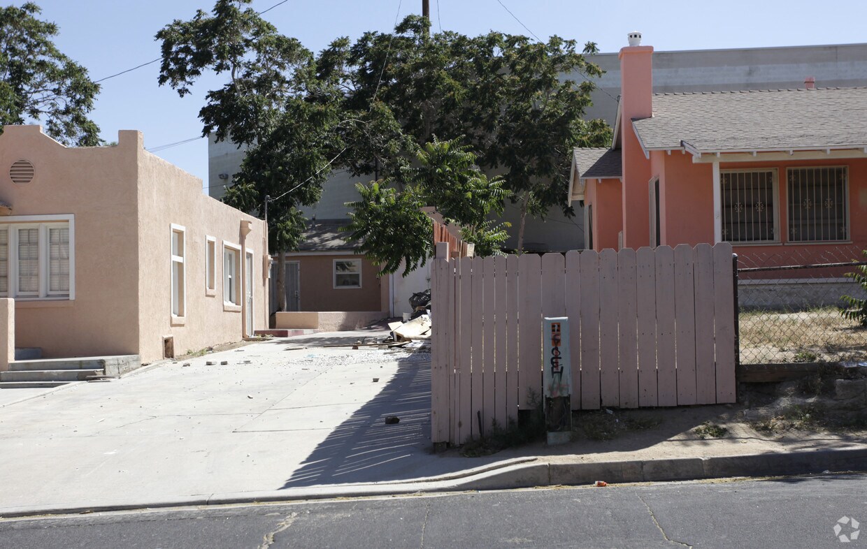 Building Photo - 16721 Tracy St