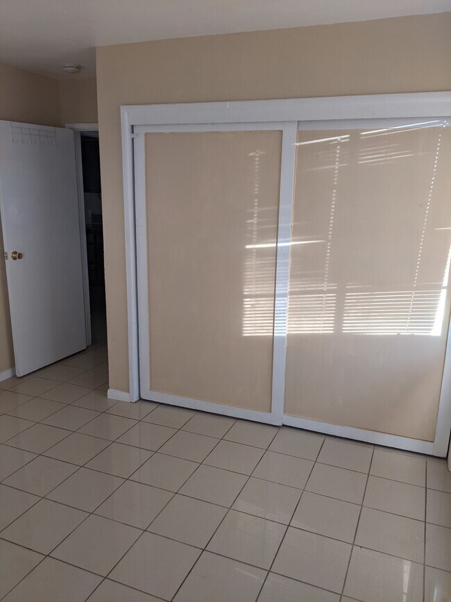 Foto del edificio - 34500 Birch Rd