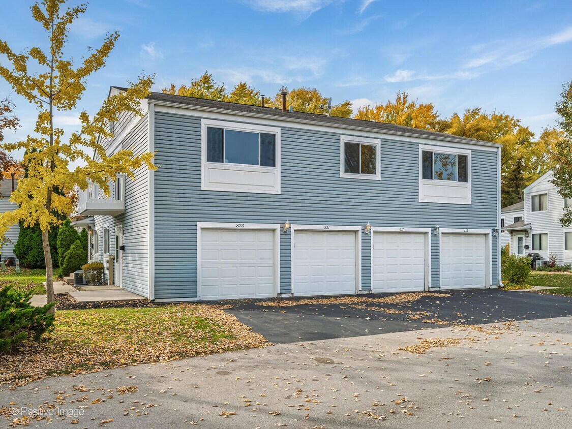 Foto principal - 823 Cambridge Pl