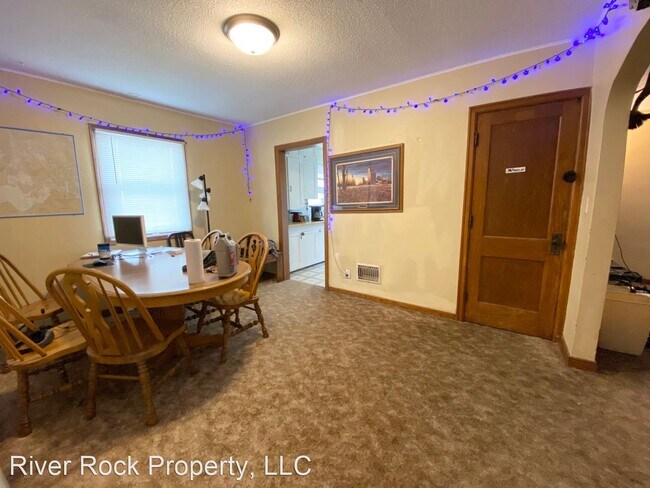 Building Photo - 4 br, 2 bath House - 1145 10th St N