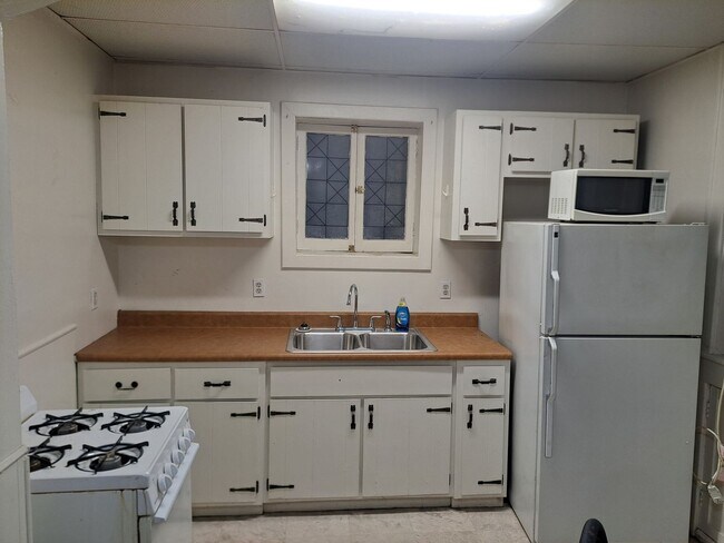 Foto del edificio - 5918 Arendes Dr