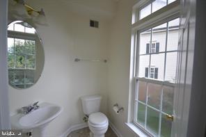 Building Photo - 9413 Manor Forge Way