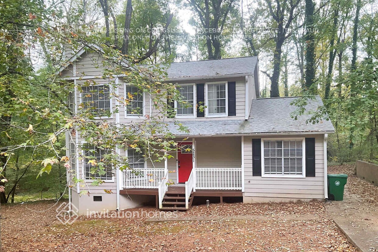 Foto principal - 5231 Mainstreet Park Dr