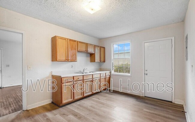 Foto del edificio - 330 W 26th St