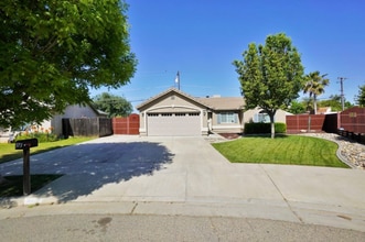 Building Photo - 973 Himalaya Ln