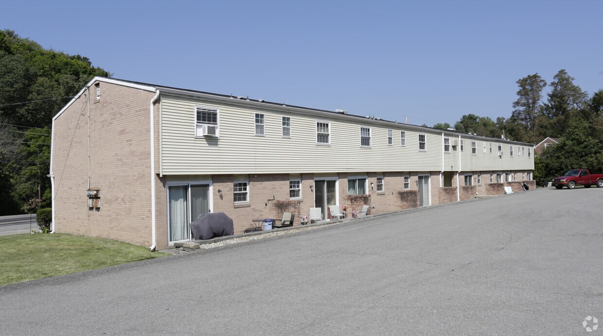 Foto del edificio - 400-402 Clinton Ave