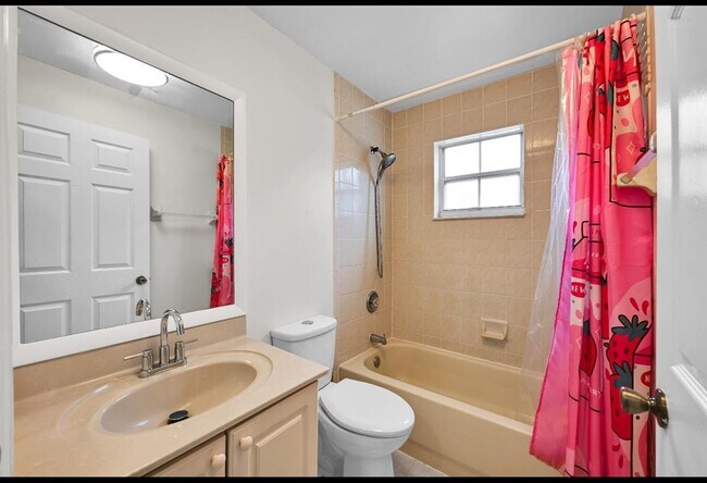 Foto del edificio - 13761 N Garden Cove Cir