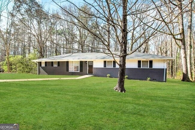 Foto del edificio - 545 Fayetteville Rd