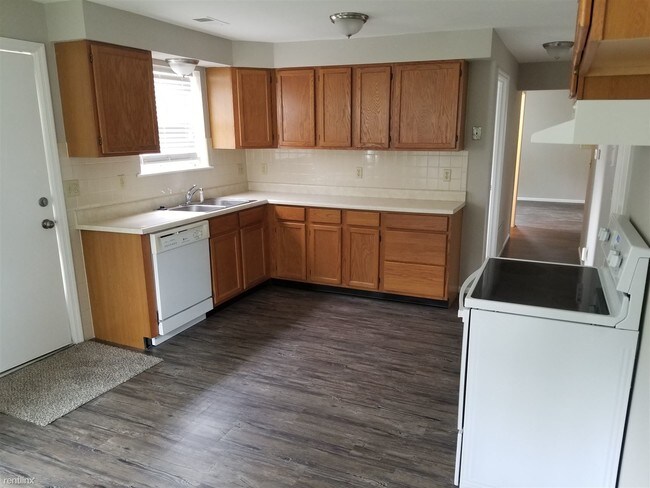 Foto del edificio - 2 br, 1 bath House - 3322 W Tennyson Ave