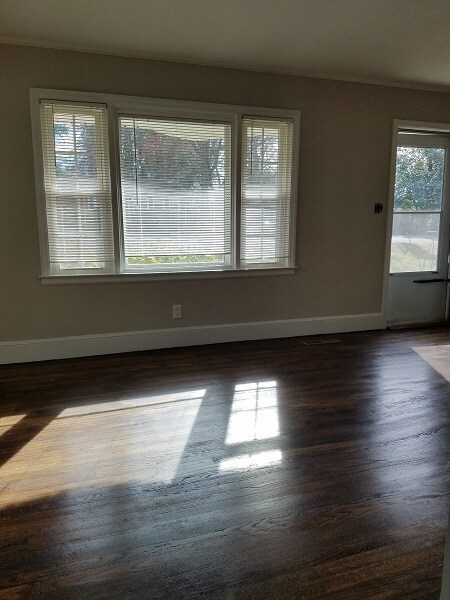 Building Photo - Nice 2BR/1BA House Near Camp North End in ...