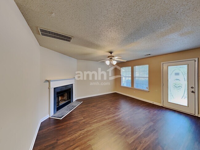 Building Photo - 6835 John Clark Drive