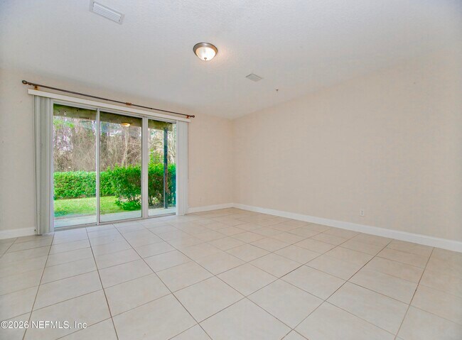 Foto del edificio - 4442 Rock Creek Cir
