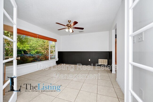 Building Photo - 5509 Barma St