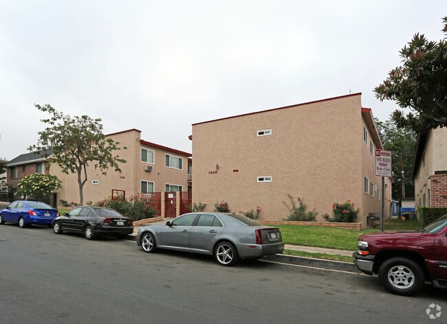 Foto del edificio - 7342-7348 Newlin Ave