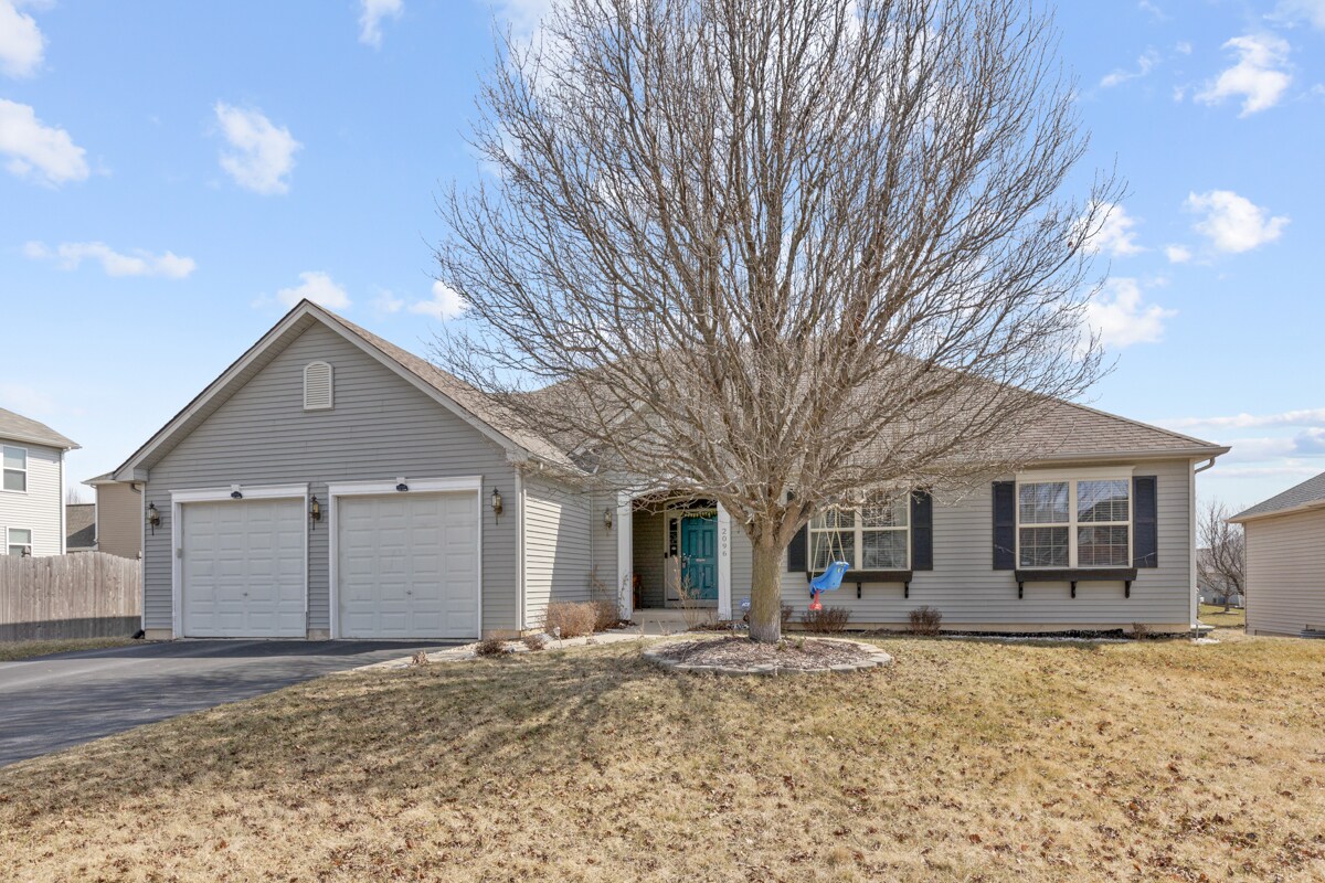2096 Whitetail Dr, Aurora, IL 60503 House Rental in Aurora, IL