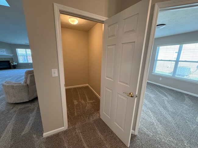 Foto del edificio - Black Hills Dr.