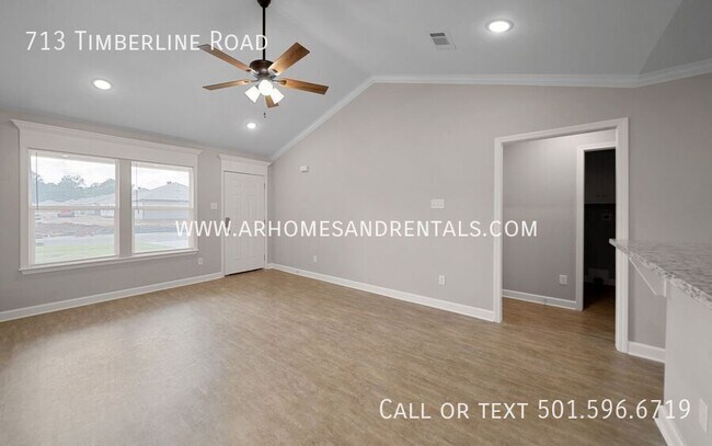 Foto del edificio - 713 Timberline Rd