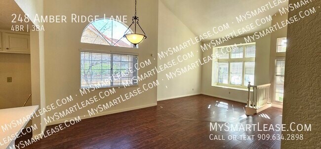 Foto del edificio - 248 Amber Ridge Ln