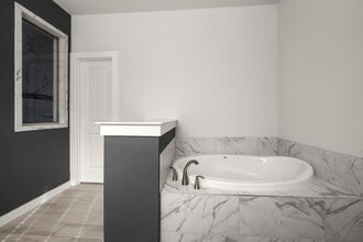 Building Photo - 16826 Beechwood Forest Way