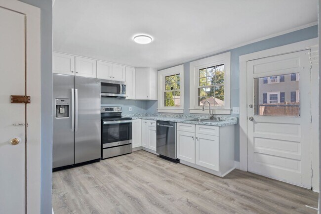 Foto del edificio - 80 Concord Way