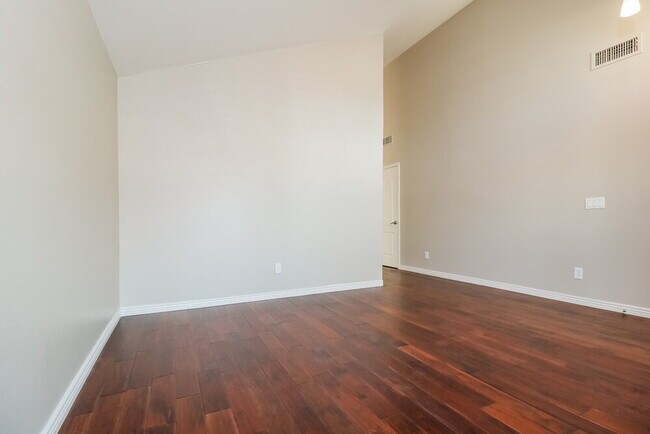Building Photo - 9761 W Runion Dr
