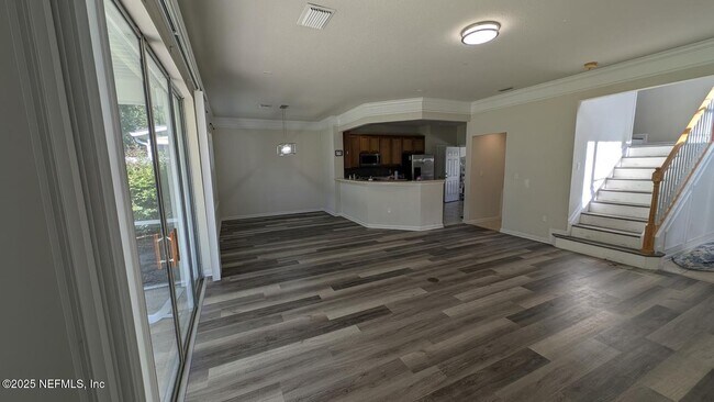 Foto del edificio - 6500 White Flower Ct