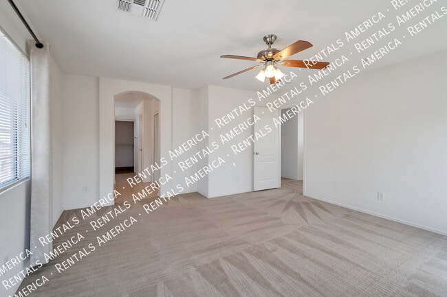 Building Photo - 1110 E Coppola St