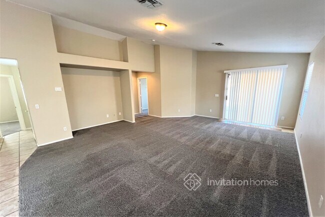 Building Photo - 10336 E Calypso Ave
