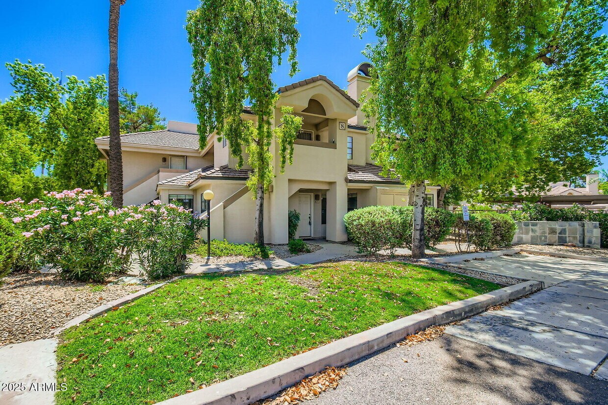 Foto principal - 6885 E Cochise Rd