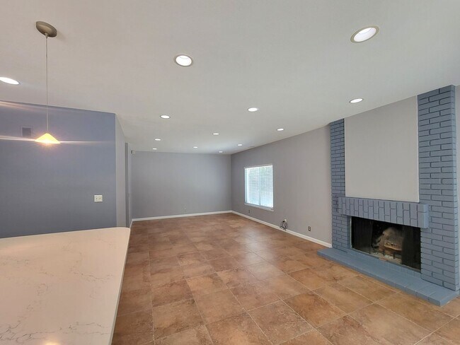 Foto del edificio - Spacious Beauty with Remodeled Kitchen and...