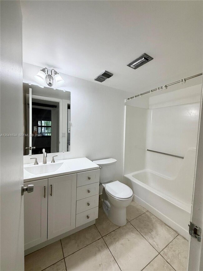 Building Photo - 7137 Golf Colony Ct