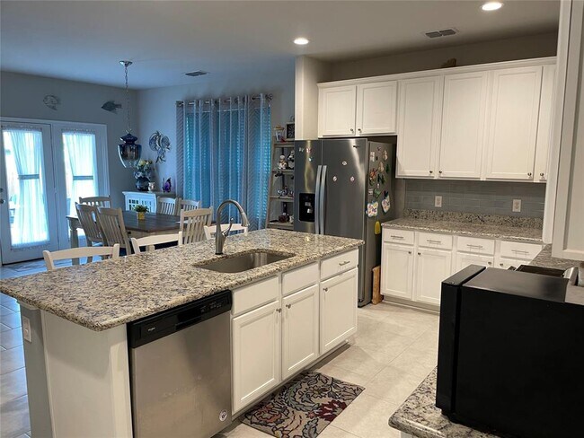 Foto del edificio - 5616 Las Lomas Ln