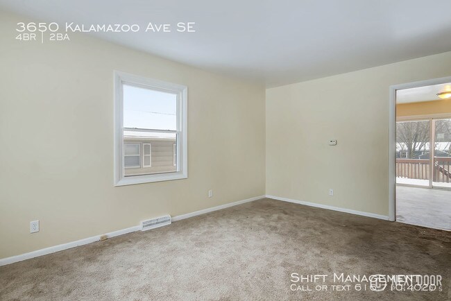 Foto del edificio - 3650 Kalamazoo Ave SE