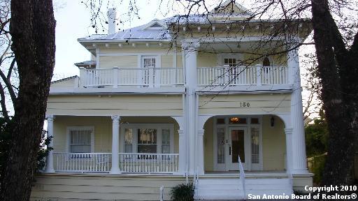 Building Photo - 130 E Craig Pl