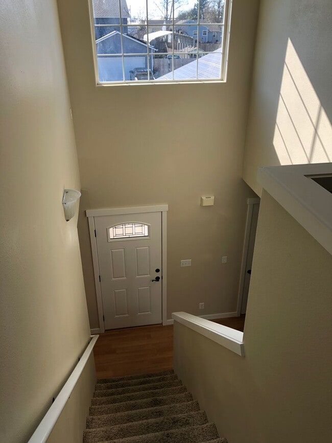 Foto del edificio - 2 Story Home in Carlton