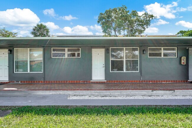 Foto del edificio - 150 NW 78th St