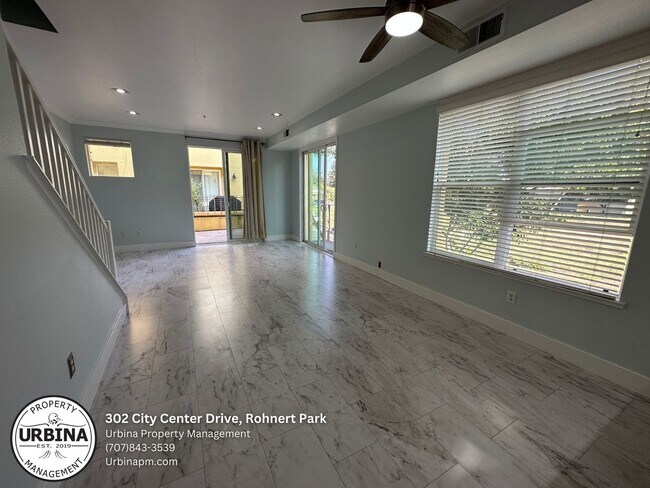 Foto del edificio - Modern 3-Bedroom Townhome in the Heart of ...