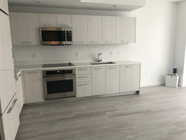 Building Photo - 55 SW 9th St