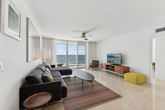 Building Photo - 3580 S Ocean Blvd