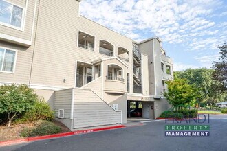 Building Photo - 1579 S Novato Blvd